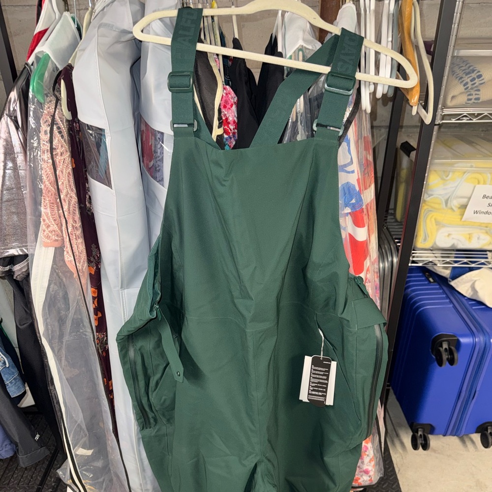 NWT Halfdays 2X Carson Bib Pant